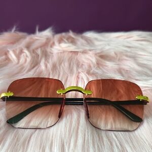 Stylish Brown Rimless Sunglasses (NWOT)